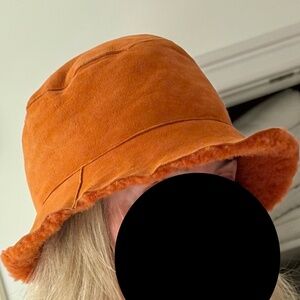 Burberry Sheepskin Shearling Bucket Hat OS Orange